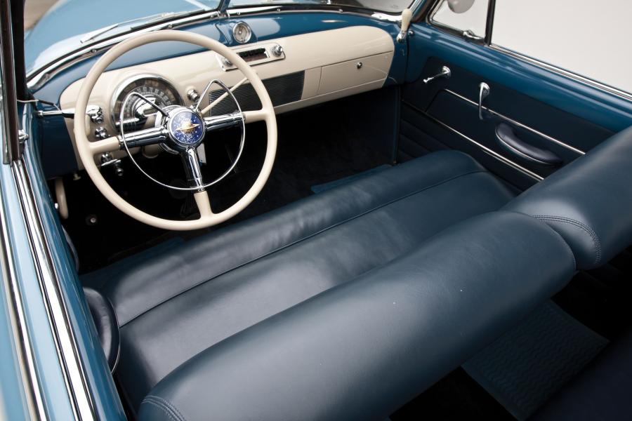  Oldsmobile 88 Convertible Futuramic 1949 года  (фото 26 из 33)